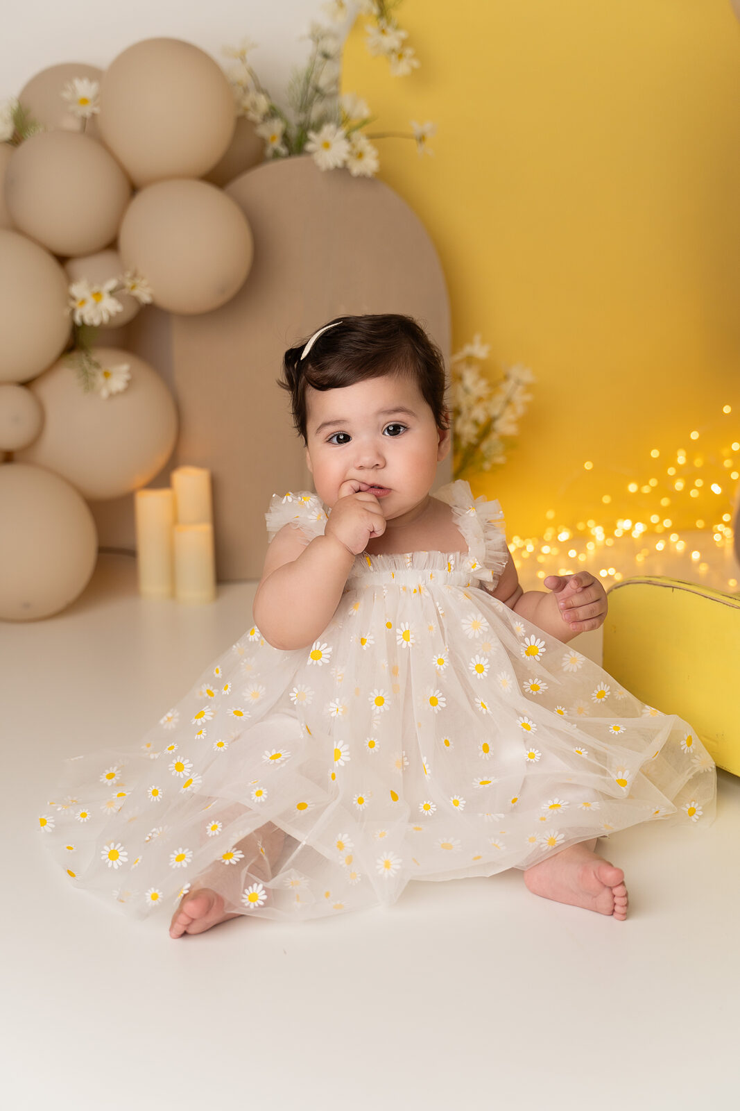 Baby mit Luftballons – Kinderfotografie Moers